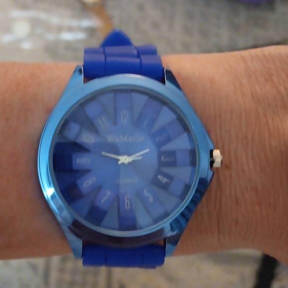 WoMaGe Watch - Picture 3 of 4